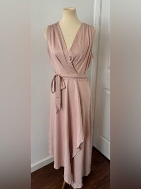 bcbg rose gold sequin dress High Life Rose Gold Sequin Square Neck Split Front Maxi Dress – Club L  London